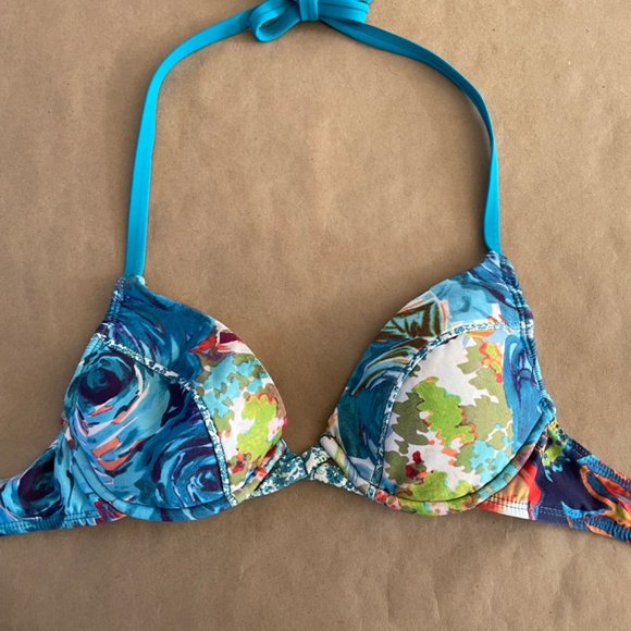 2 piece Bikini small/medium size - Picture 3 of 12